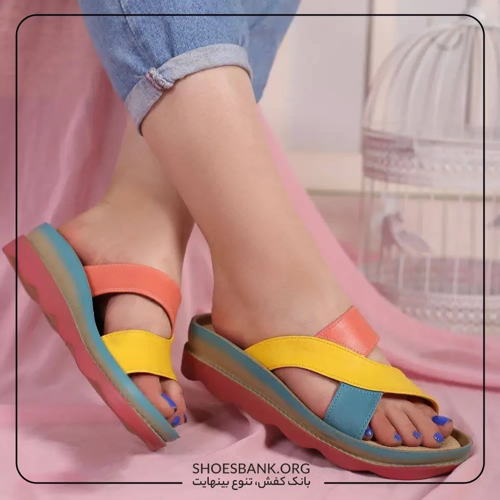 Colored-sport-slippers