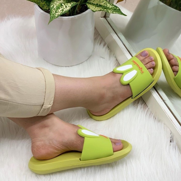 دمپایی زنانه پاپا مدل مانلی کد 19