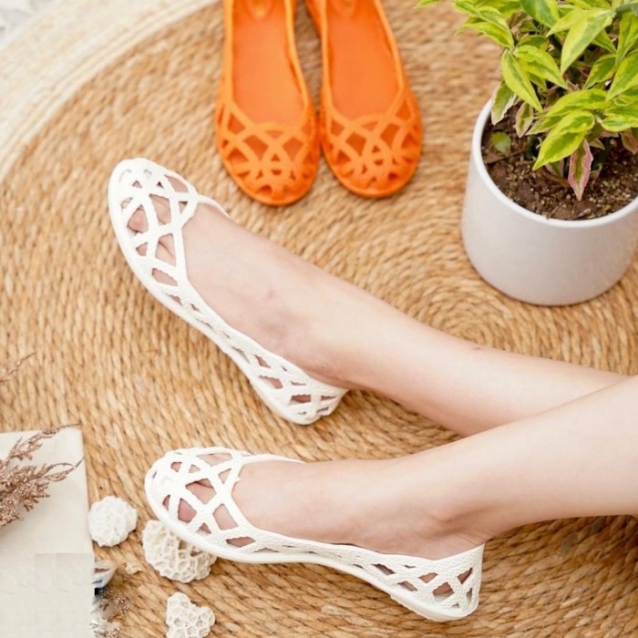 کفش دخترانه پاپا مدل دریا کد 18