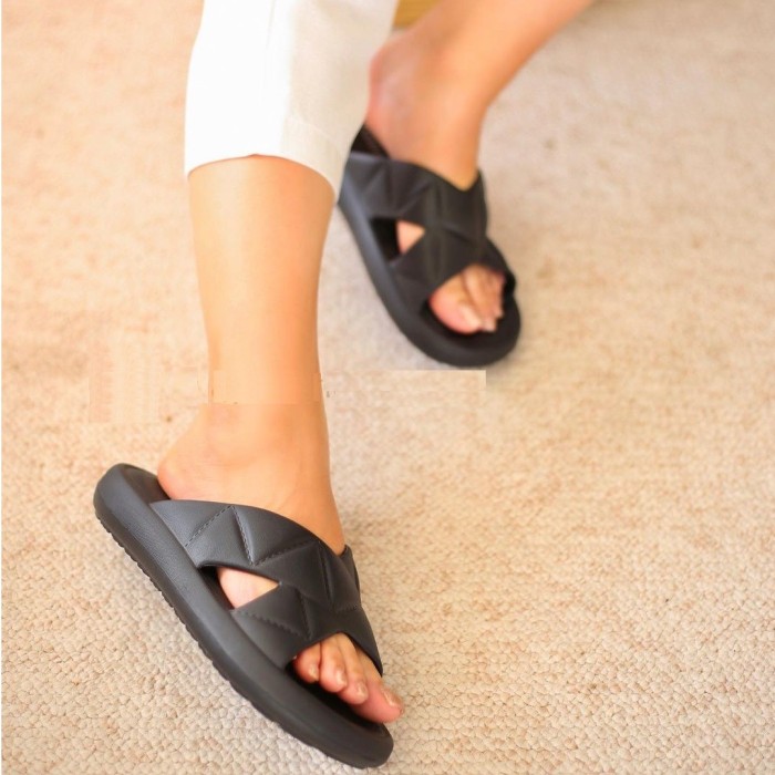 دمپایی زنانه پاپا مدل سبلان کد 01