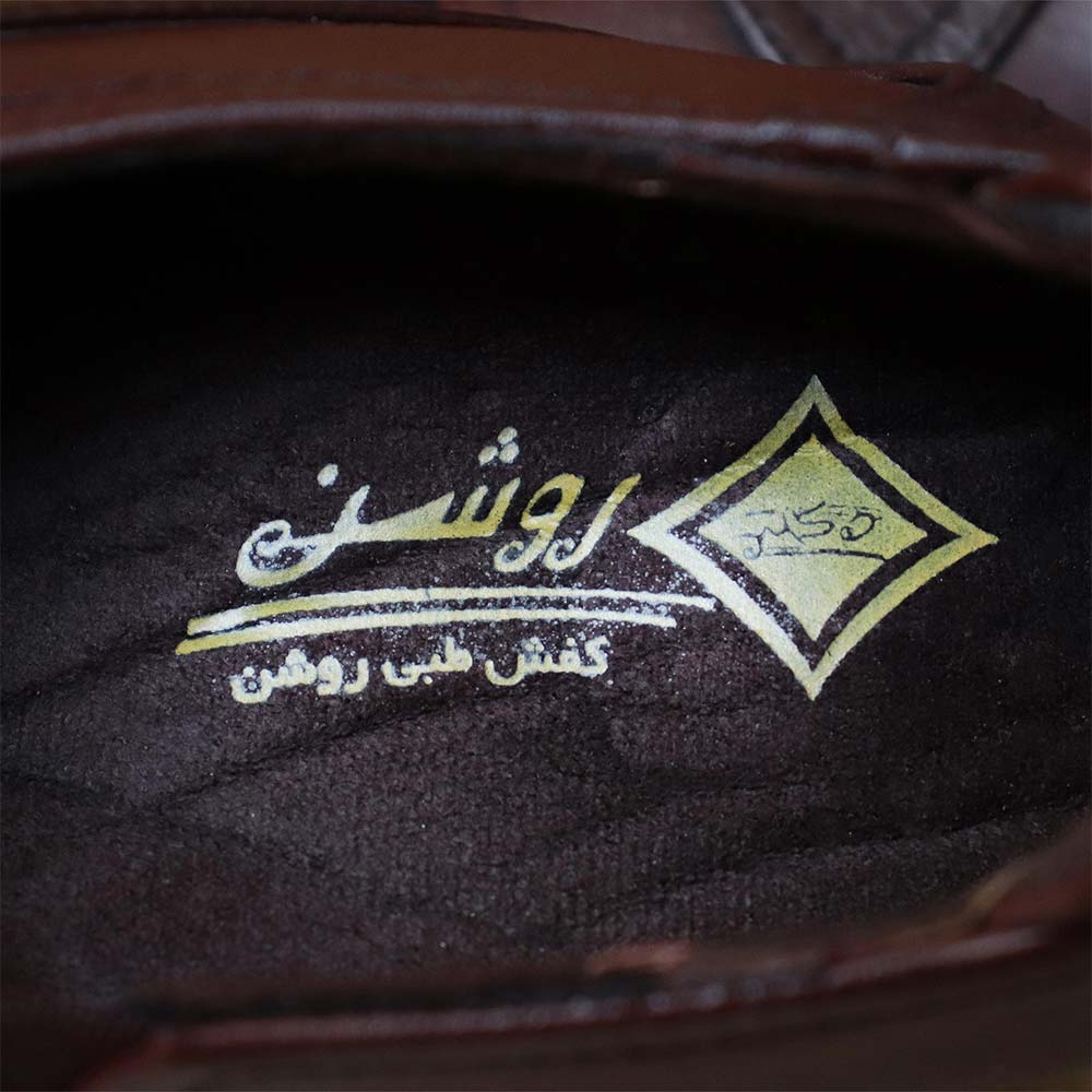 کفش چرمی زنانه روشن