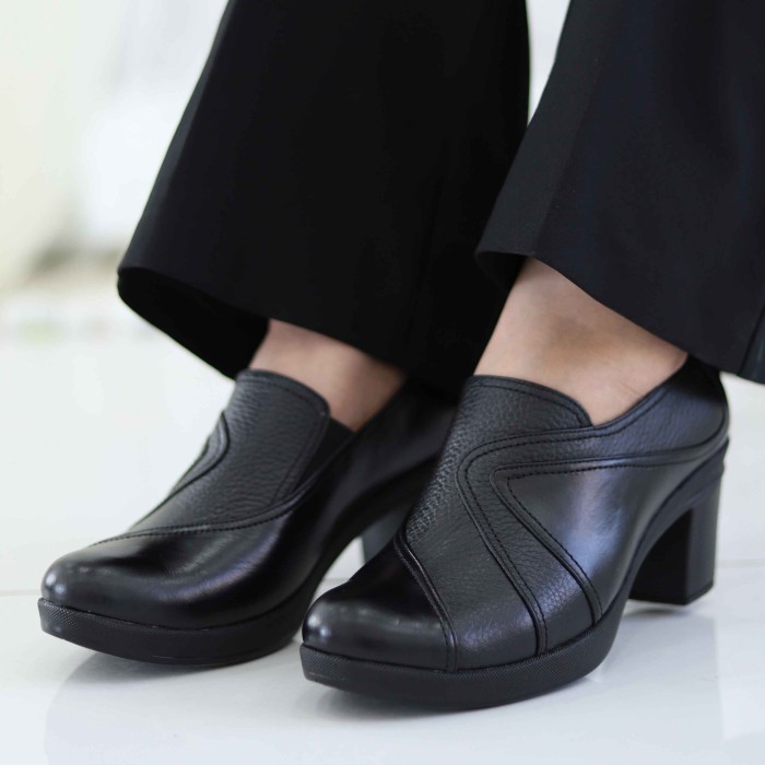 کفش طبی زنانه روشن مدل غزاله کد 01