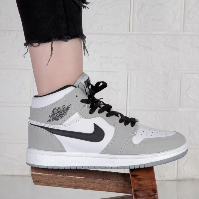 کتونی زنانه هامون مدل جردن کد 69