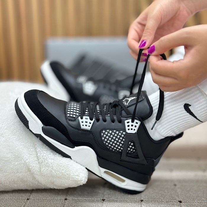 کتانی زنانه جلیلی مدل جردن 4 کد 01