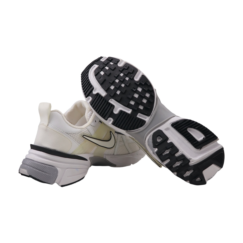 خرید آنلاین کتونی مردانه پادورا مدل v2k کد 18